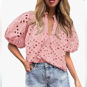 Pretty Garden Eyelet Short Lantern Puffy Sleeve  Blouse Size Medium Dusty Pink